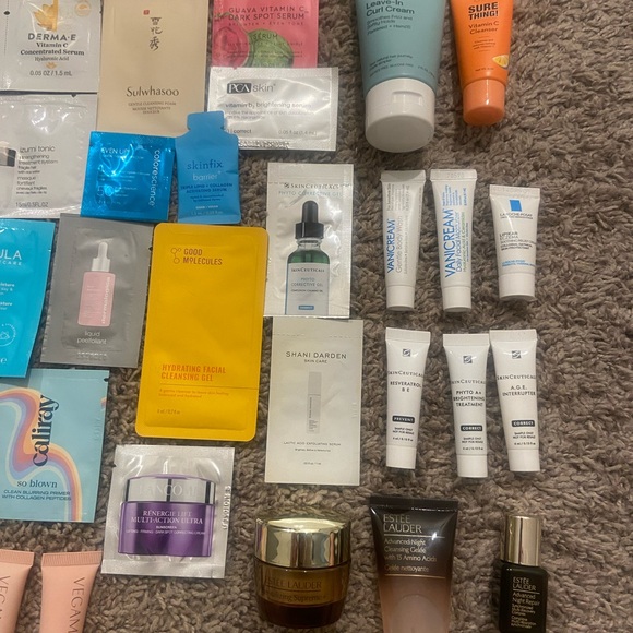 39 samples! Never opened never used! - Picture 2 of 3